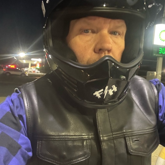 Meet your Posher, Steven - Picture 9 of 16